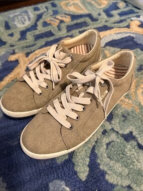 TAOS STAR KHAKI WASH CANVAS size 10